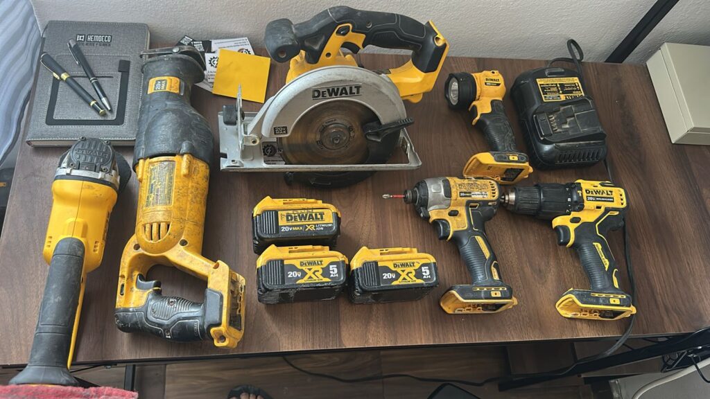 ¿Qué diferencia hay entre un atornillador y uno de impacto?