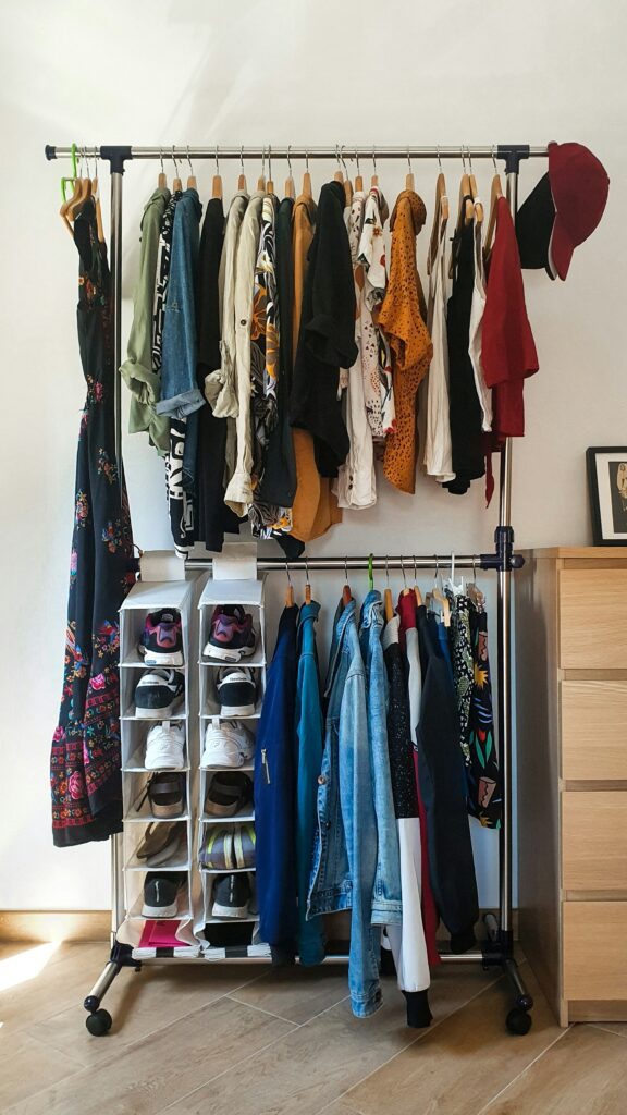 
¿Cuánto se cobra por hacer un closet de madera?